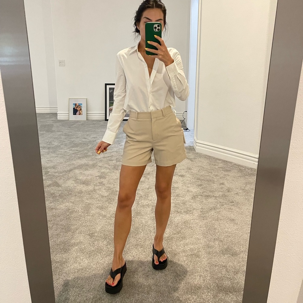ARITZIA AGENCY 5 INCH SHORT - Cream Color